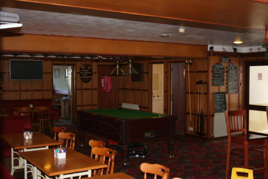The Wootons Inn ティンタジェル エクステリア 写真